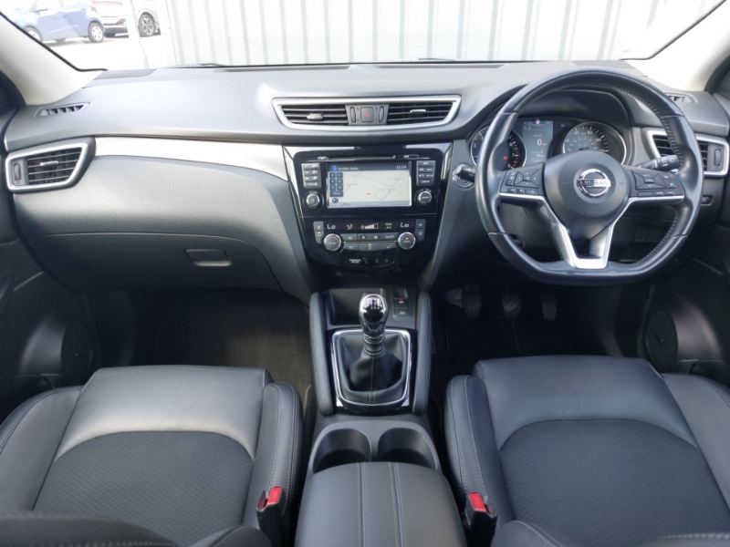 Nissan Qashqai 1.2 Dig-t Tekna Silver #3