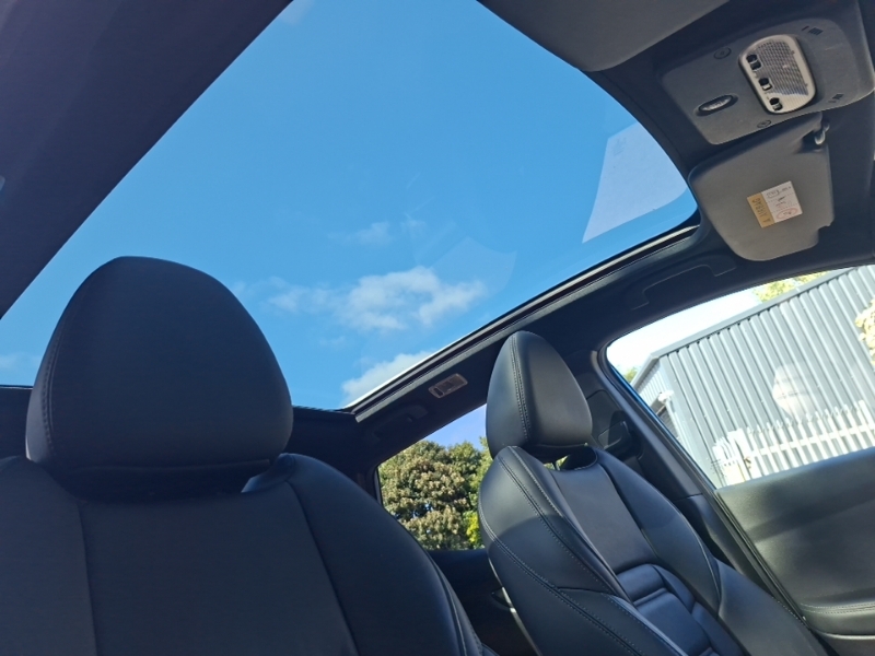 Nissan Qashqai Dci Tekna Red #16