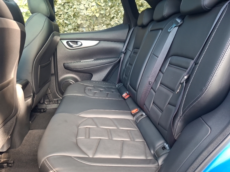 Nissan Qashqai Dci Tekna Red #6