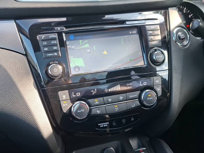 Nissan Qashqai Dci Tekna Red #10