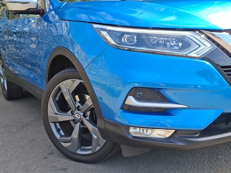 Nissan Qashqai Dci Tekna Red #20