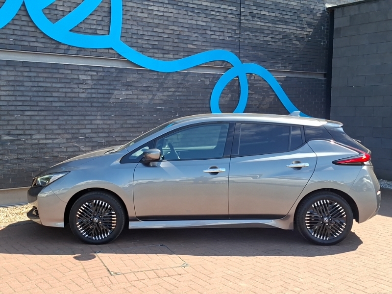 Nissan Leaf 110Kw N-connecta 39Kwh Grey #4
