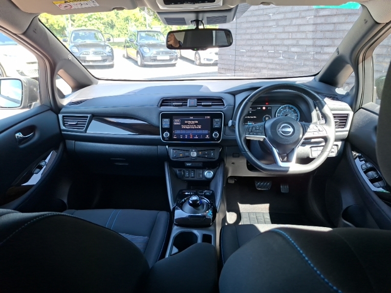 Nissan Leaf 110Kw N-connecta 39Kwh Grey #3