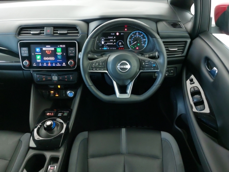 Nissan Leaf E 110Kw N-connecta 39Kwh Hatchback Black #8