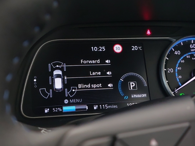 Nissan Leaf E 110Kw N-connecta 39Kwh Hatchback Black #15
