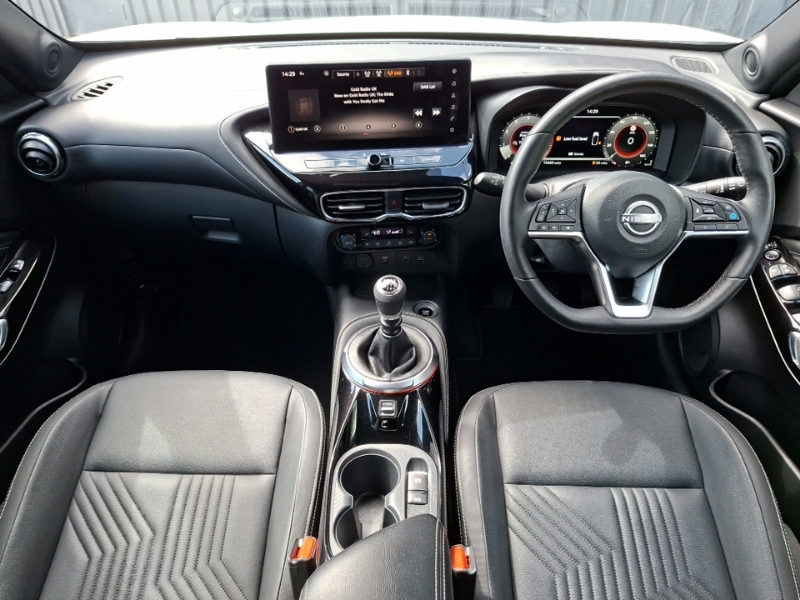 Nissan Juke 1.0 Dig-t Tekna White #3