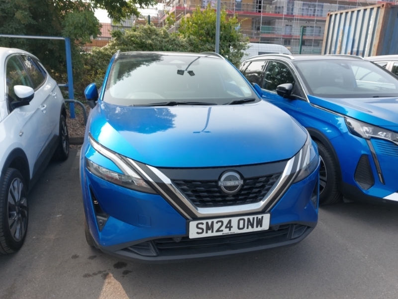 Nissan Qashqai 1.5 E-power N-connecta Glass Roof Blue