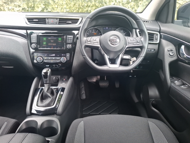 Nissan Qashqai Acenta Premium Black #8
