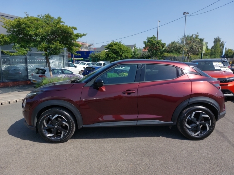 Nissan Juke 1.6 Hybrid N-connecta Red #4