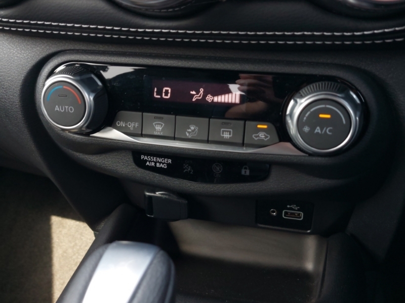 Nissan Juke N-connecta Grey #16