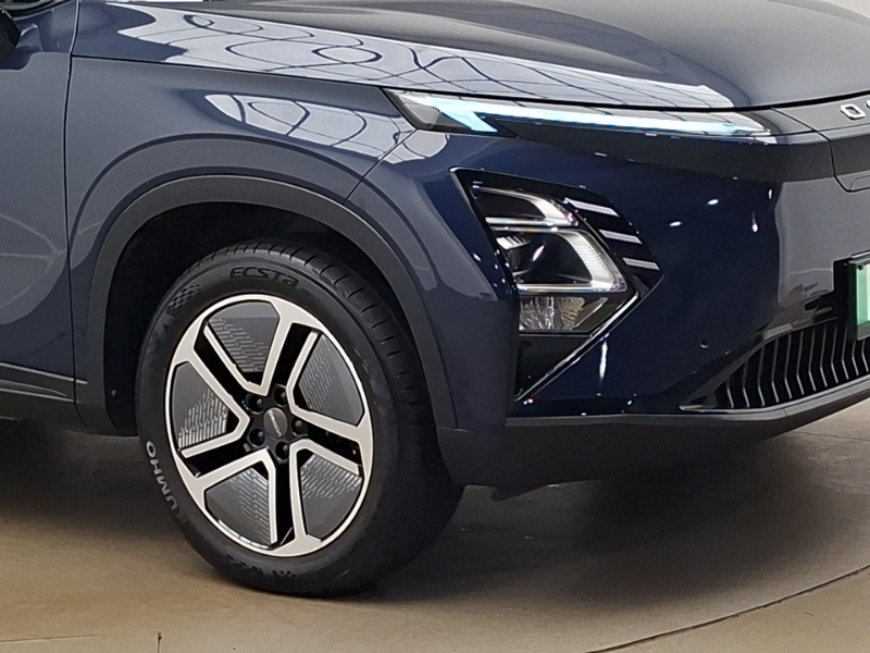 Omoda E5 61.05Kwh Noble Suv 204 Ps Black #20