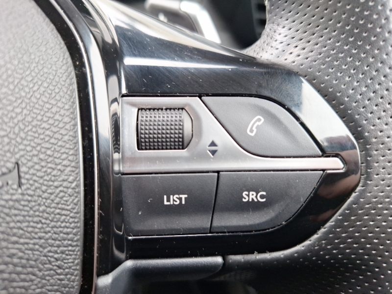 Peugeot 2008 Gt White #13