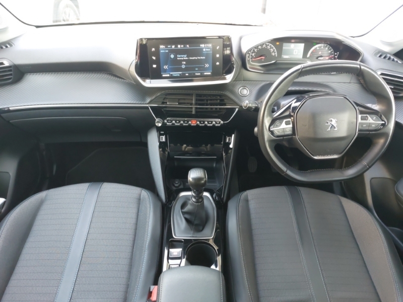 Peugeot 208 1.2 Puretech 100 Allure Black #3