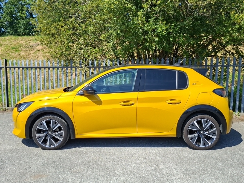 Peugeot 208 1.2 Puretech 100 Gt Eat8 Yellow #4