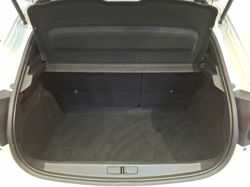 Peugeot 208 1.2 Puretech Active Premium #18