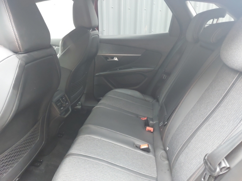 Peugeot 3008 1.5 Bluehdi Gt Line Premium Red #6