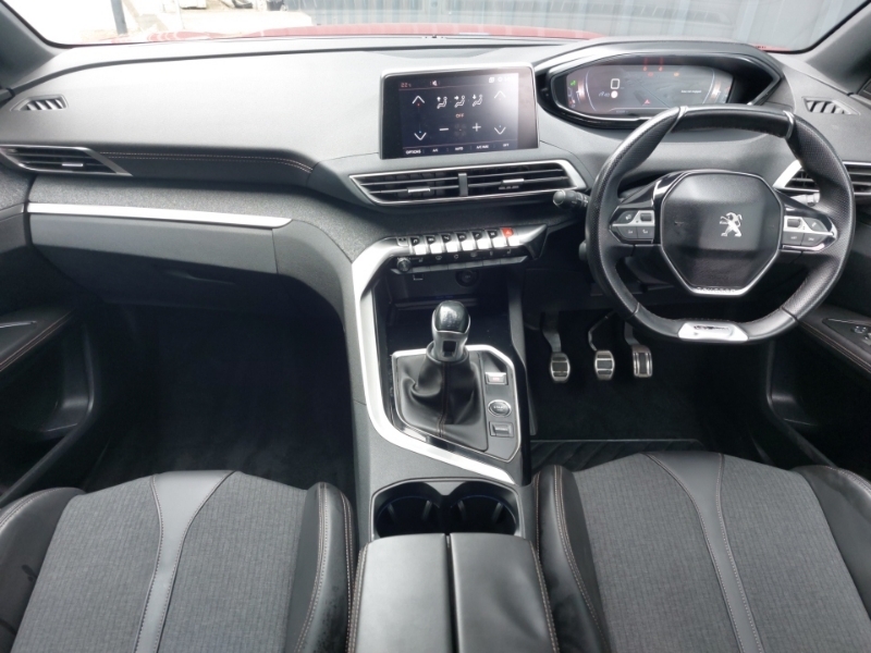 Peugeot 3008 1.5 Bluehdi Gt Line Premium Red #3