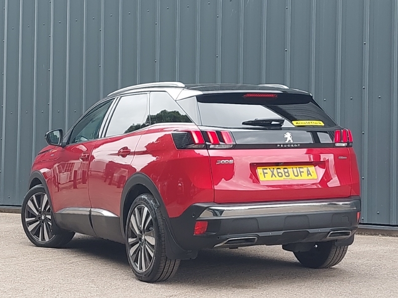 Peugeot 3008 1.5 Bluehdi Gt Line Premium Red #2