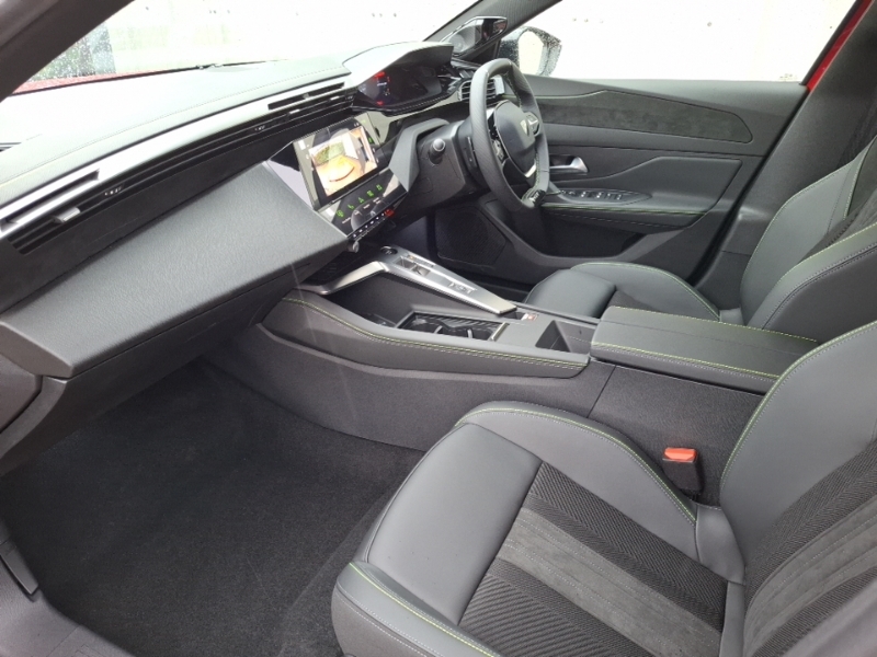 Peugeot 408 1.2 Hybrid 145 Gt Premium E-dsc6 Red #5