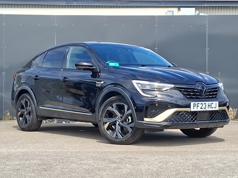 Renault Arkana 1.6 E-tech Full Hybrid 145 Engineered Black