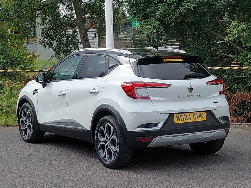 Renault Captur 1.6 E-tech Full Hybrid 145 Techno White #2