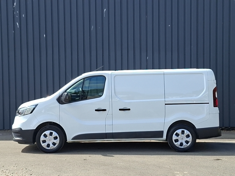 Renault Trafic Sl30 Blue Dci 130 Advance Van White #4