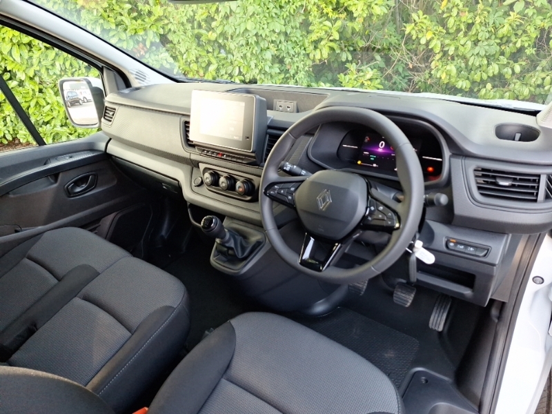 Renault Trafic Ll30 Blue Dci 130 Advance Safety Van White #3
