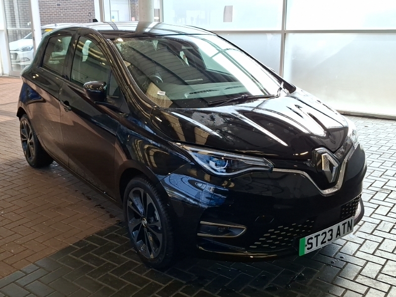 Renault Zoe 100Kw Iconic R135 50Kwh Boost Charge Black