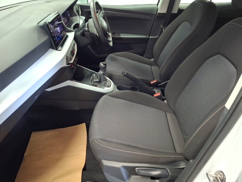 Seat Arona 1.0 Tsi Se Technology White #5