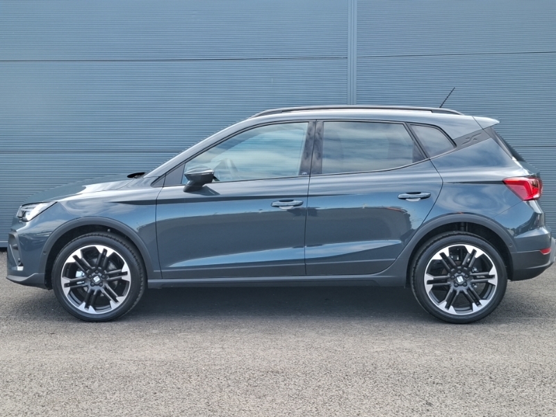 Seat Arona 1.0 Tsi 115 Fr Sport Dsg Blue #4
