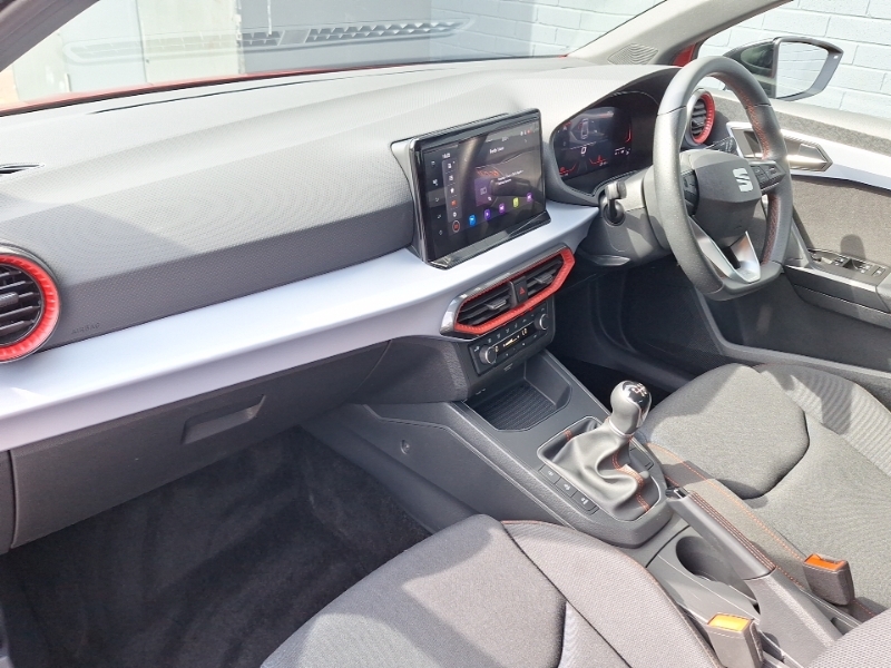 Seat Ibiza 1.0 Tsi 95 Fr Red #5