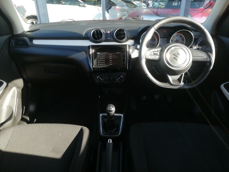 Suzuki Swift 1.2 Dualjet Attitude Red #3