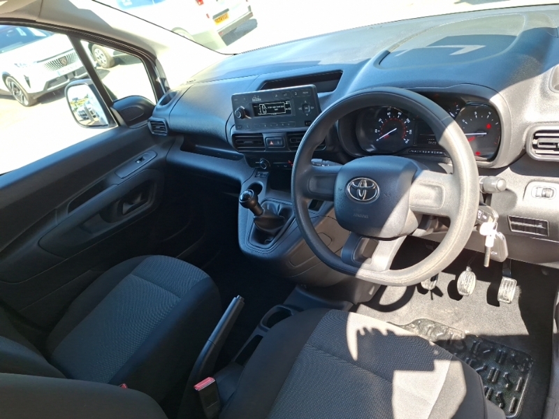 Toyota Proace City 1.5D 100 Active Van White #3