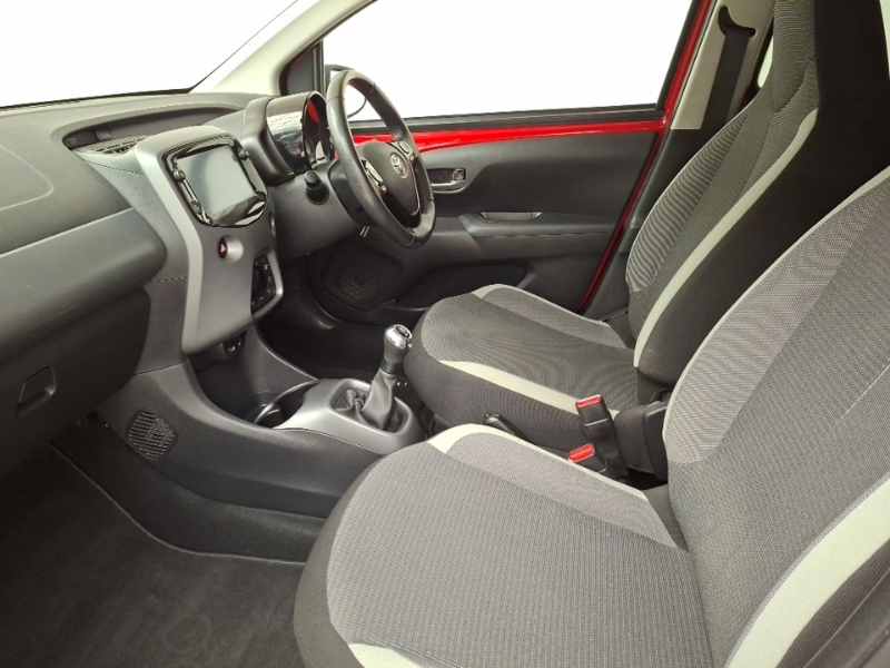 Toyota Aygo 1.0 Vvt-i X-trend Tss SC21AYP Red #5