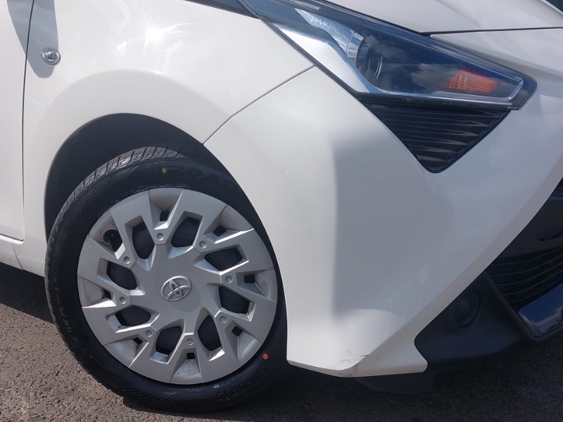 Toyota Aygo Hatchback Black #20