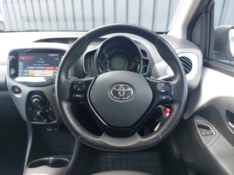Toyota Aygo Hatchback Black #9
