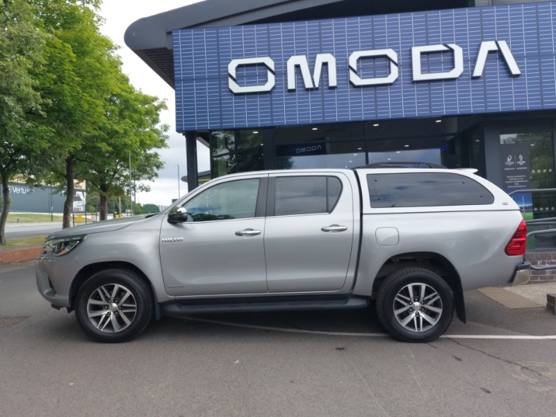 Toyota HILUX Invincible Dcab Pick Up 2.4 D-4d Silver #4