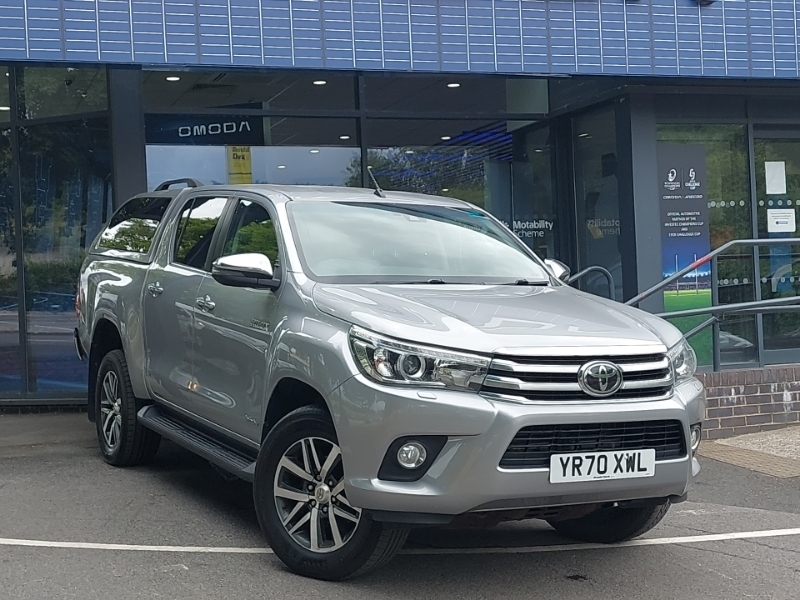 Toyota HILUX Invincible Dcab Pick Up 2.4 D-4d Silver