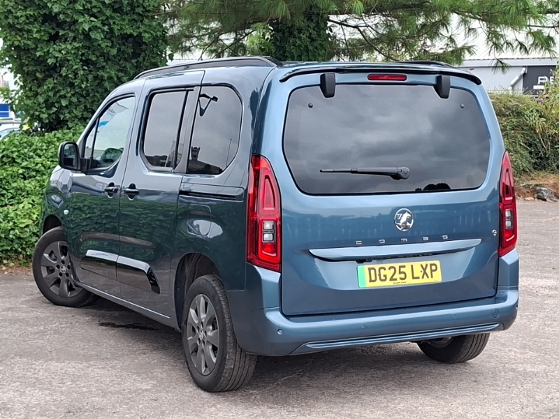 Vauxhall Combo-e Life 100Kw Ultimate 52Kwh Blue #2