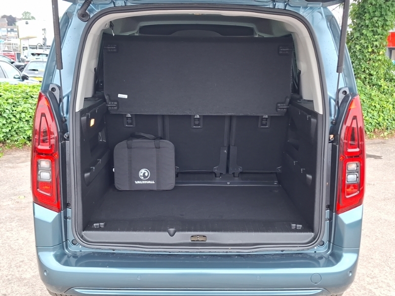 Vauxhall Combo-e Life 52Kwh Ultimate 7.4Kw Charger #18