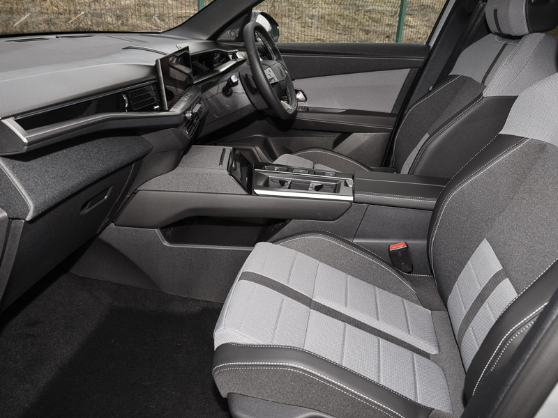 Vauxhall Grandland 1.2 Hybrid 145 Design E-dct6 Black #5