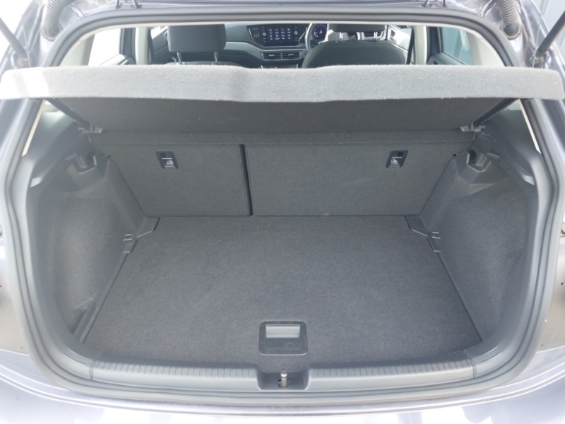 Volkswagen Polo Hatchback White #18