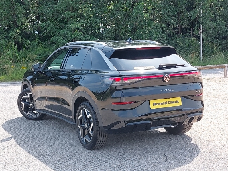 Volkswagen T-Roc 1.5 Etsi 150 R-line Dsg Black #2