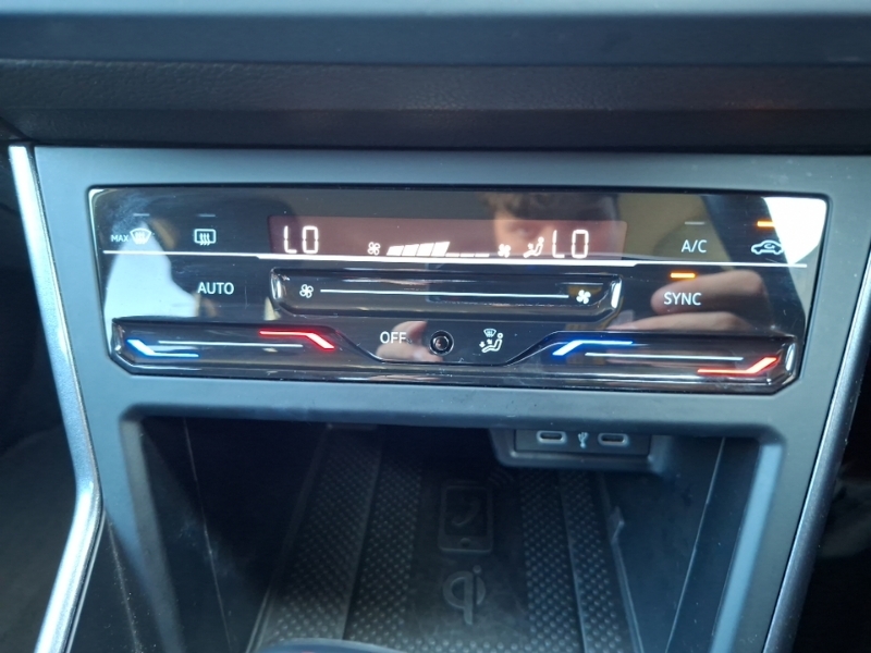 Volkswagen Taigo Hatchback Black #15