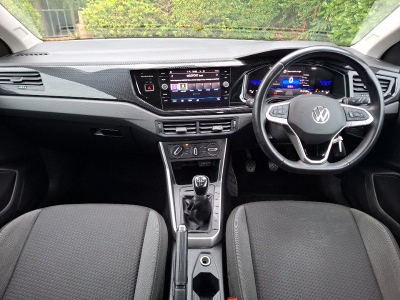 Volkswagen Taigo 1.0 Tsi Life SH23VZG Black #3