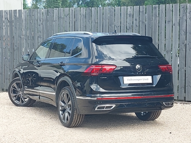 Volkswagen Tiguan Allspace 1.5 Tsi R-line Dsg Black #2
