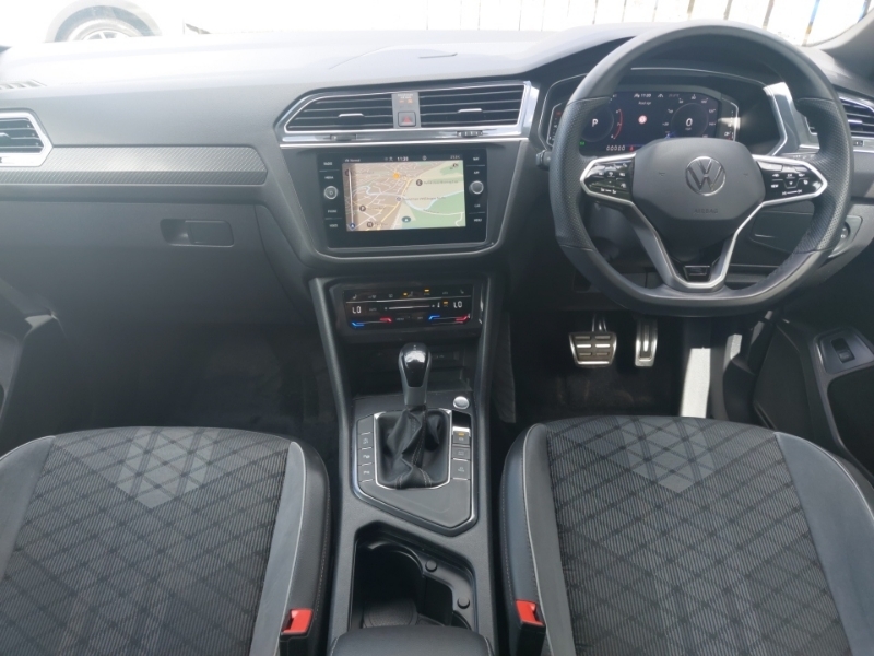 Volkswagen Tiguan Allspace 1.5 Tsi R-line Dsg Black #3