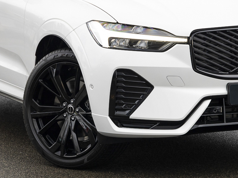 Volvo XC60 Ultra Black #20