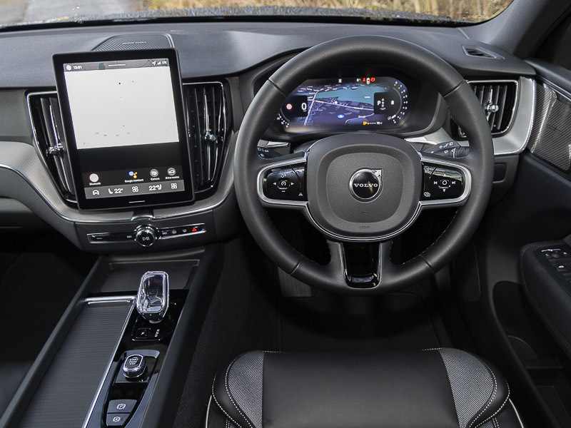 Volvo XC60 Ultra Black #7