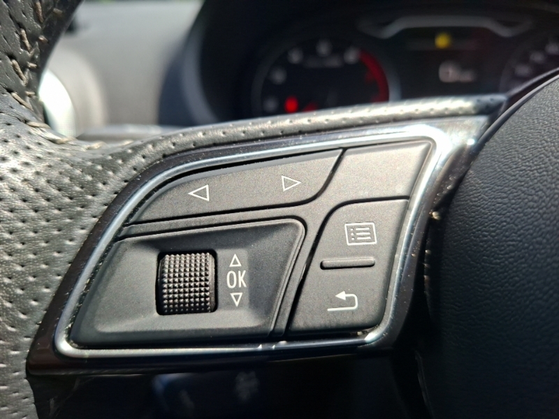 Audi A3 1.5 Tfsi Black Edition S Tronic 2018 Grey #12